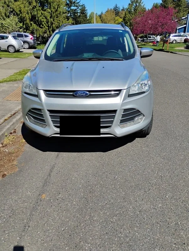 2014 Ford Escape, silver SUV, front view